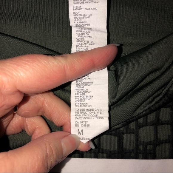 Fabletics Green Reptile Print Sports Bra Size Medium Workout Top - Picture 4 of 4